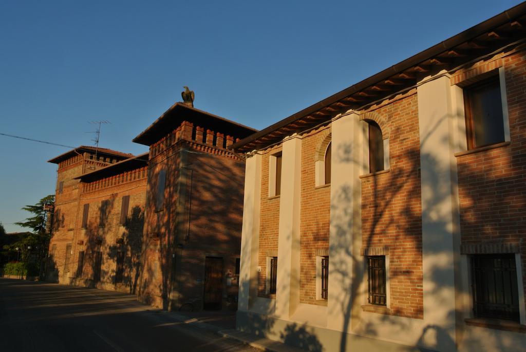 Il Ghiandolino Villa Imola Camera foto